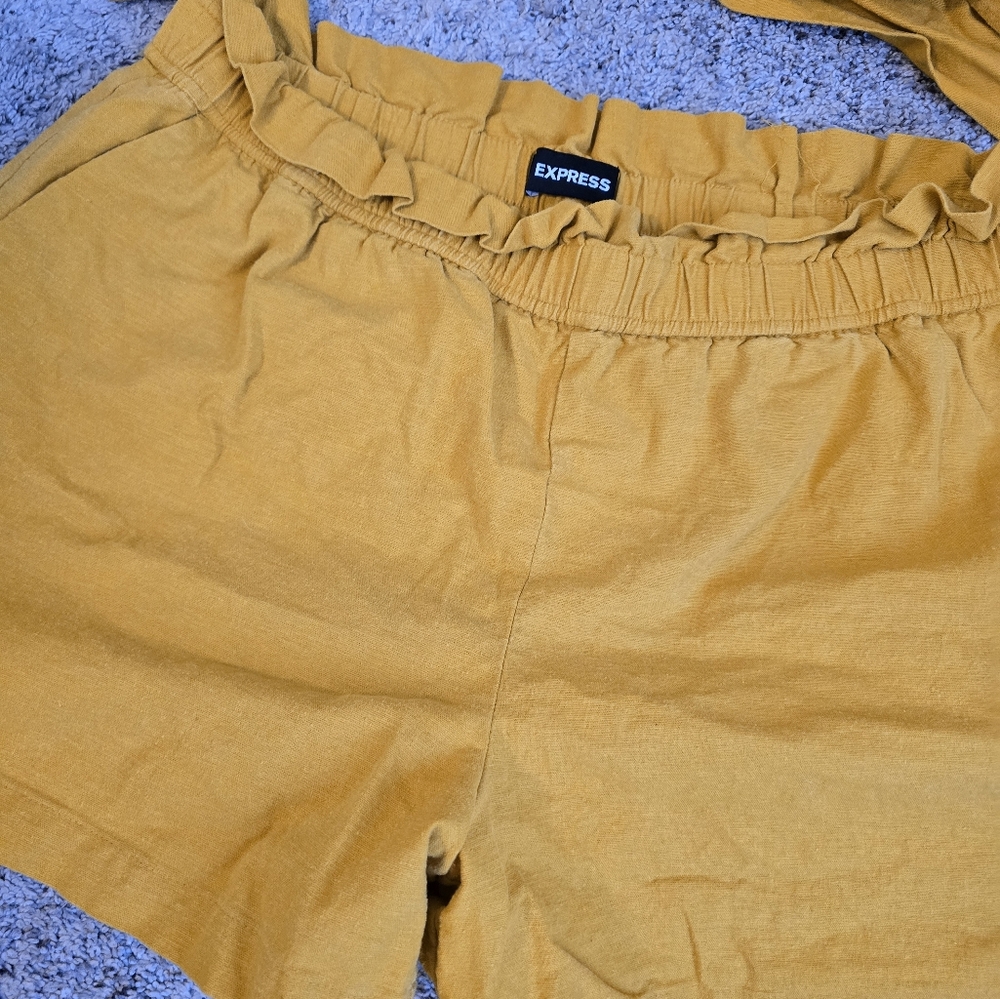 EXPRESS Short set - Picture 2 of 3